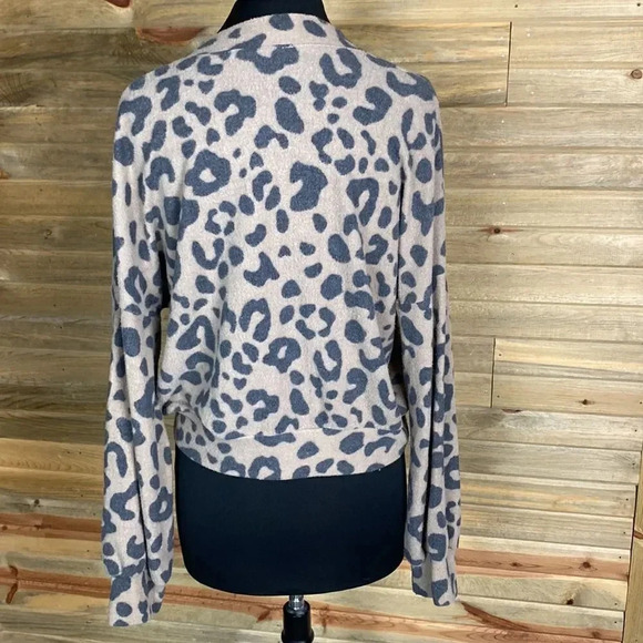 Final Touch Super Soft Animal Print Cardigan Size Small 0913 - Picture 4 of 5